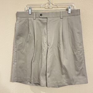 Joseph and Feiss Mens Khaki Dress Shorts Waist 36 2‎ Pleat Easy Care Pockets NWT